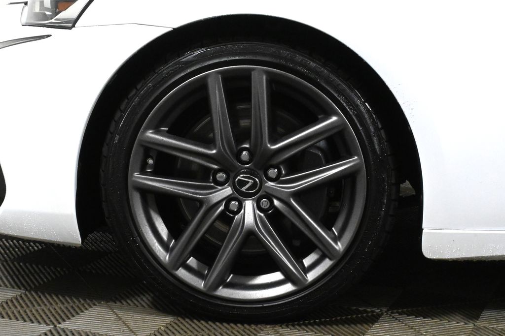 2017 Lexus IS 350 12