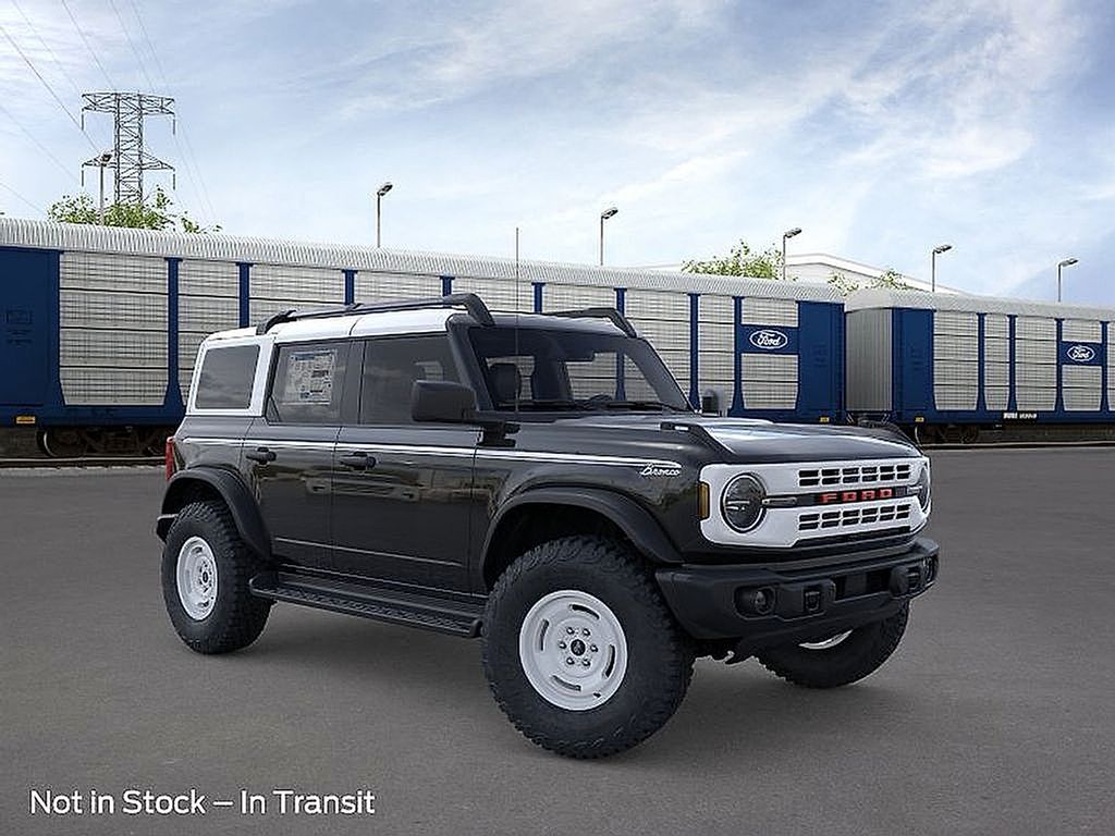 View vehicle photo 7