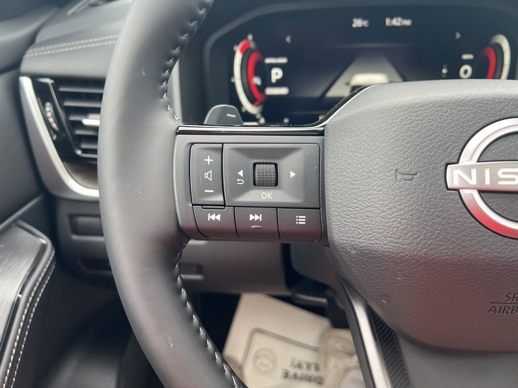 2025 Super Black Nissan Rogue Platinum FWD SUV