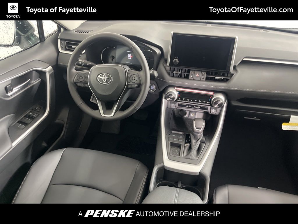 Thumbnail: 2025 Toyota RAV4 - 12