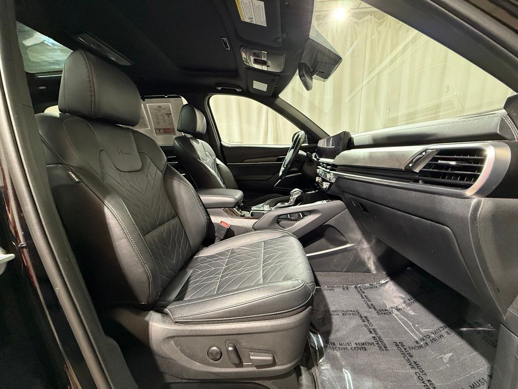 Thumbnail: 2024 Kia Telluride - 24