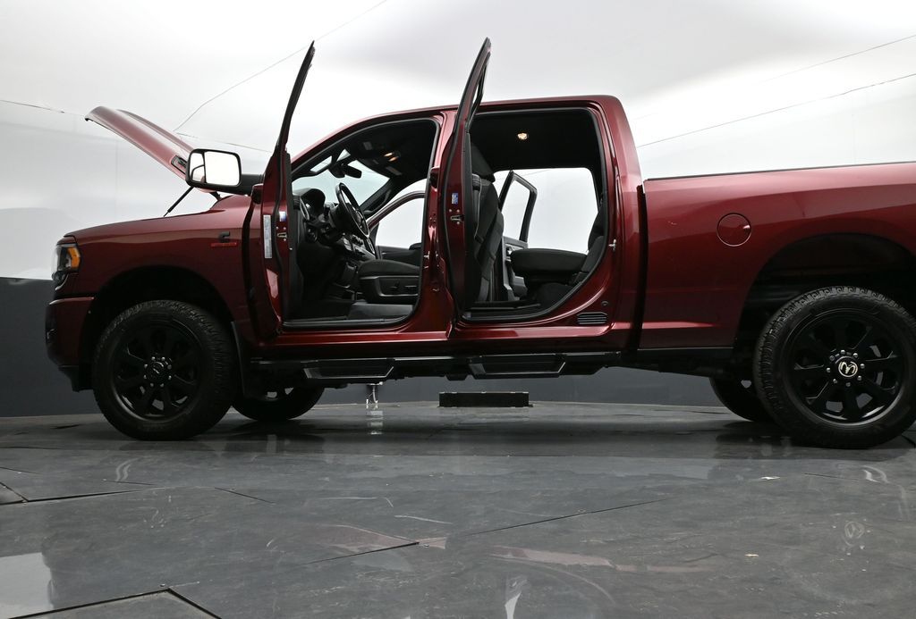 2022 Ram 2500 Big Horn Crew Cab 4x4 6'4" Box