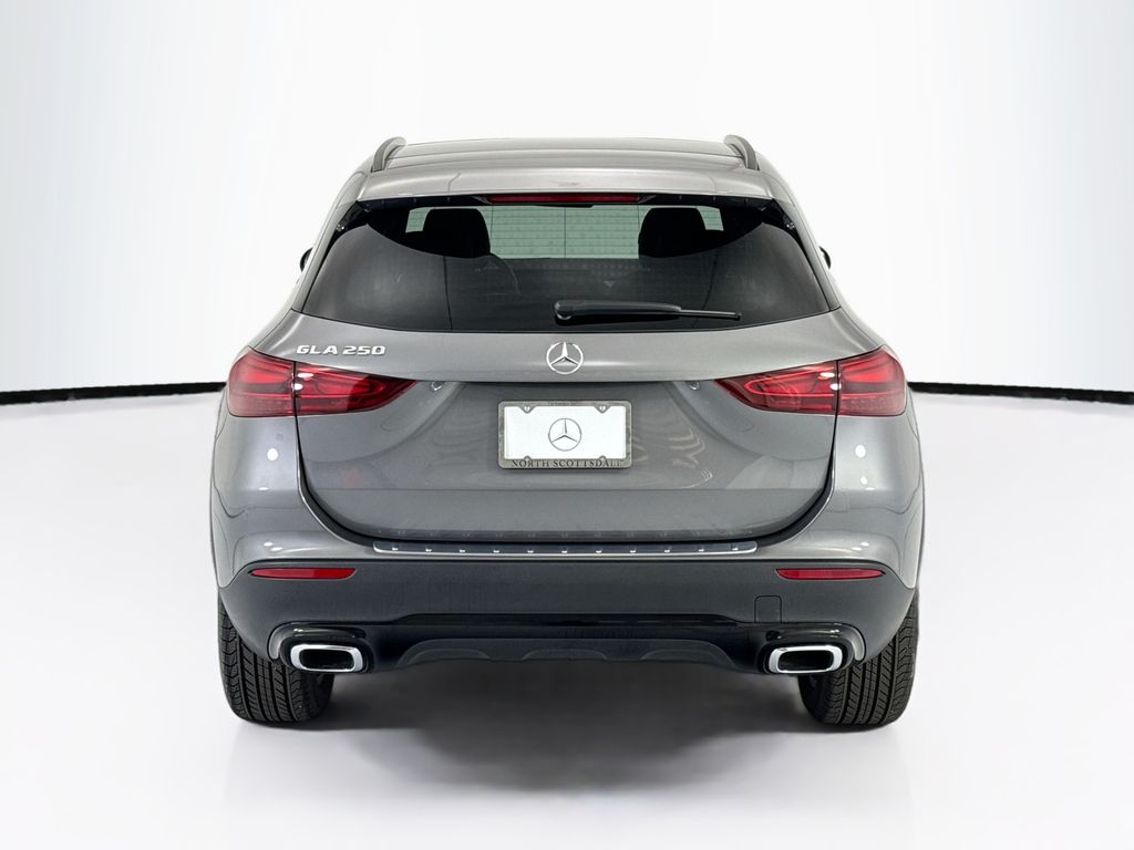 Thumbnail: 2026 Mercedes-Benz GLA - 6