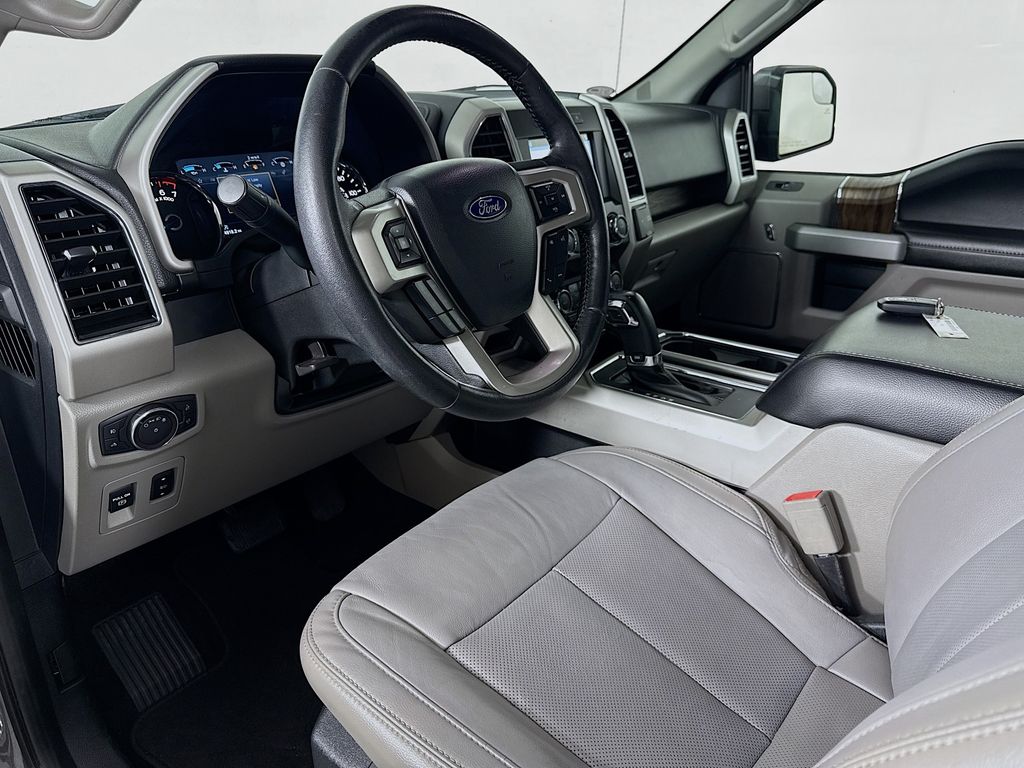 2019 Ford F-150 Lariat 9