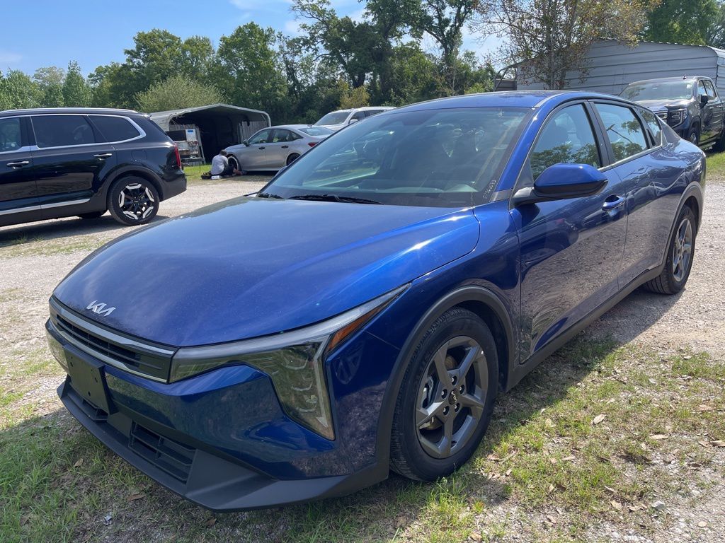 2025 Kia K4 LXS FWD