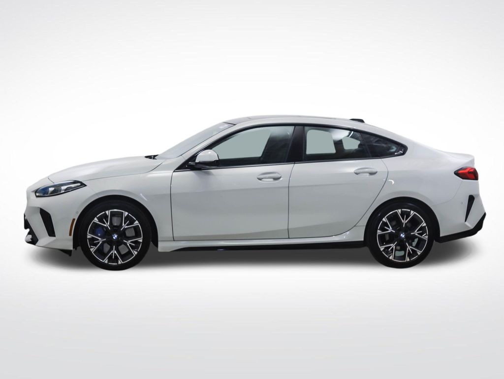 Thumbnail: 2025 BMW 2 Series - 2