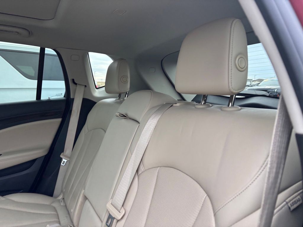 Used Car 2020 Buick Envision  Premium I For Sale Under $25,000 In Austin, Texas