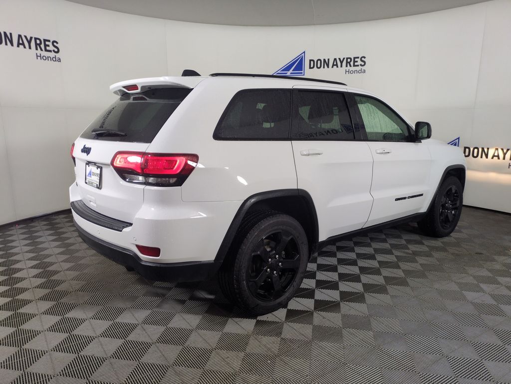 Used 2018 Jeep Grand Cherokee Laredo For Sale in Fort Wayne, IN