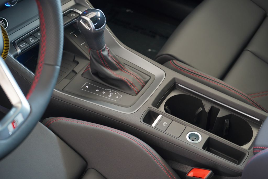2025 Audi Q3  9