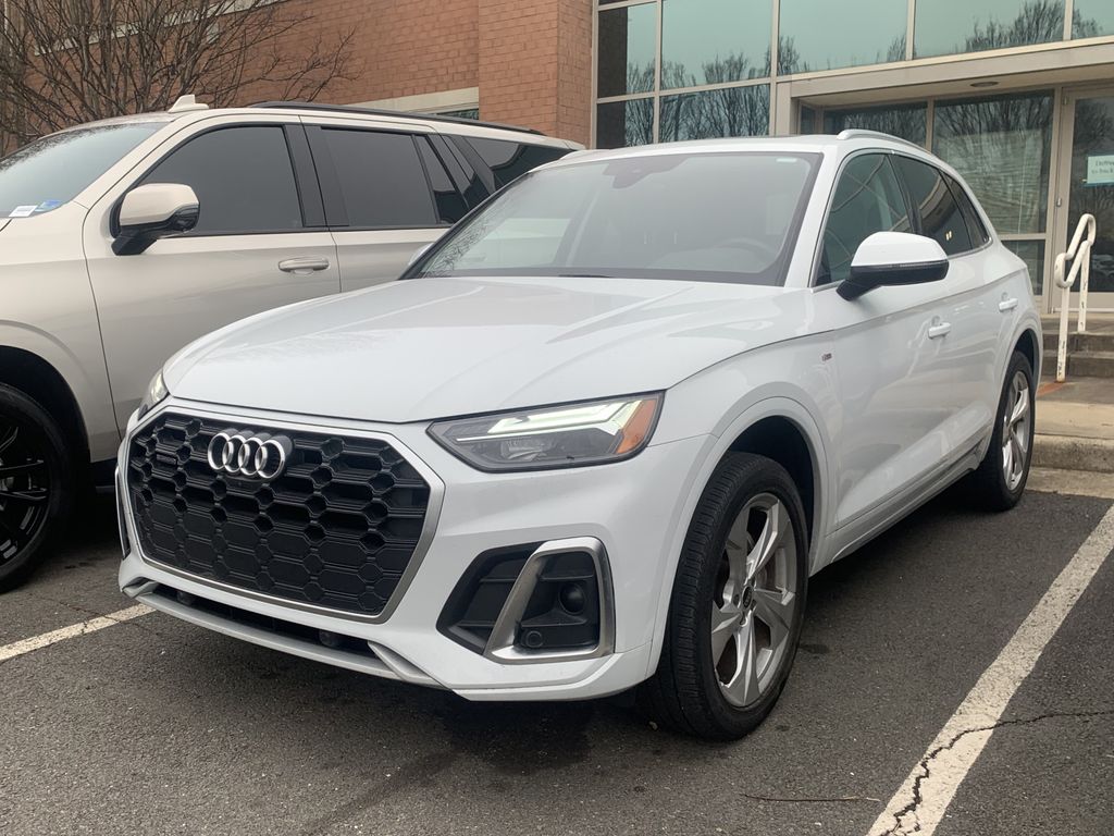 Thumbnail: 2023 Audi Q5 - 3