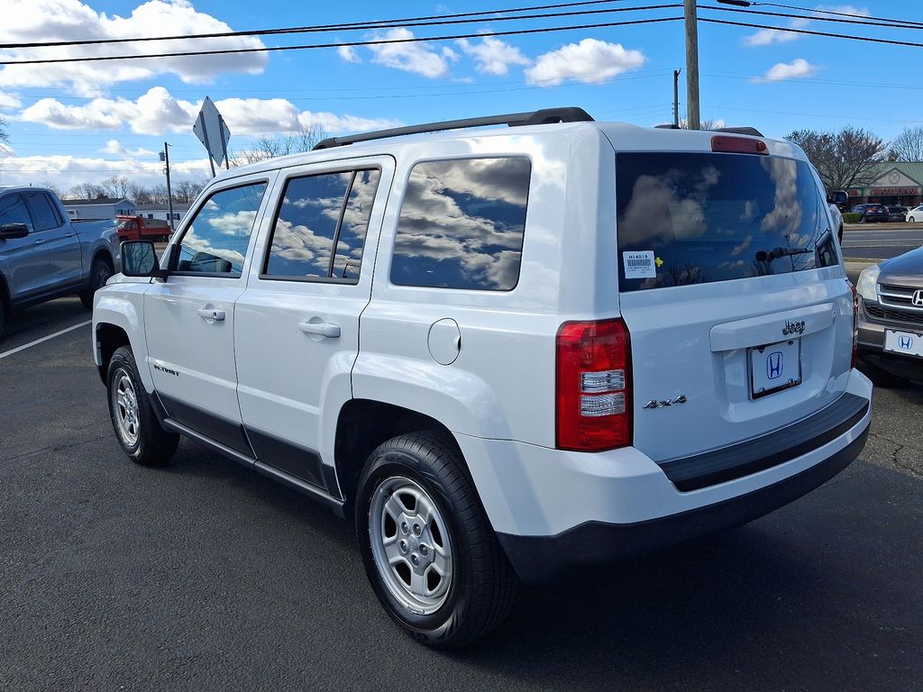 2016 Jeep Patriot Sport 11