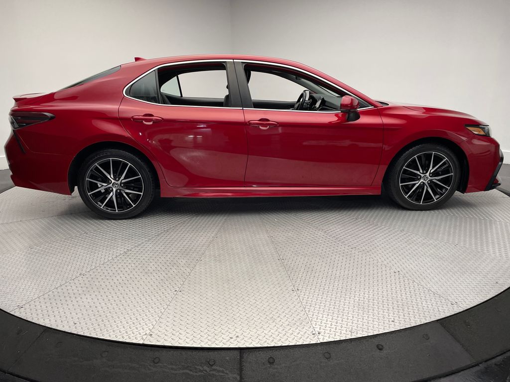 Thumbnail: 2021 Toyota Camry - 4