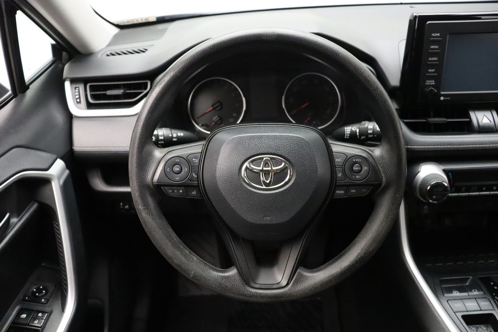 2021 Toyota RAV4 XLE 23