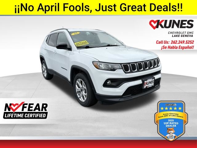 Bright White Clearcoat 2025 Jeep Compass Latitude 4WD SUV / Crossover Four-Wheel Drive 8-Speed Automatic