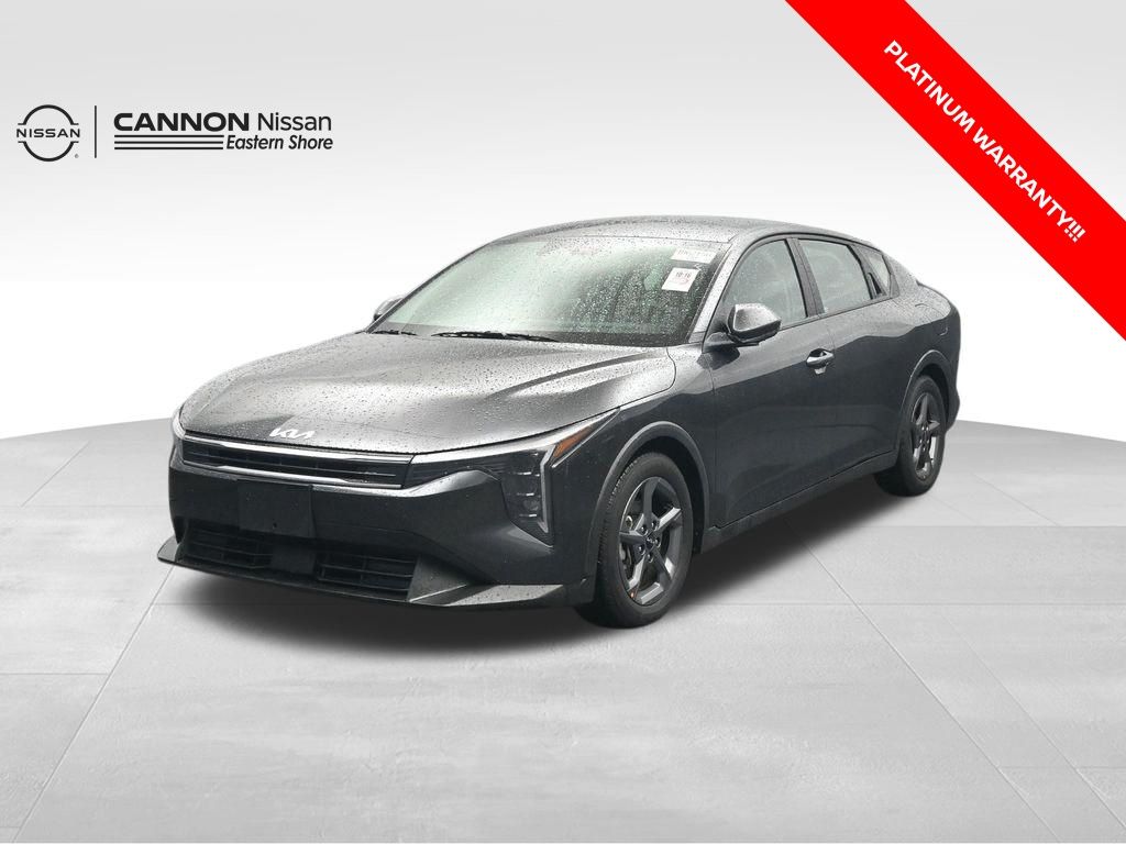 Interstellar Gray 2025 Kia K4 Sedan Front-Wheel Drive Continuously Variable Transmission