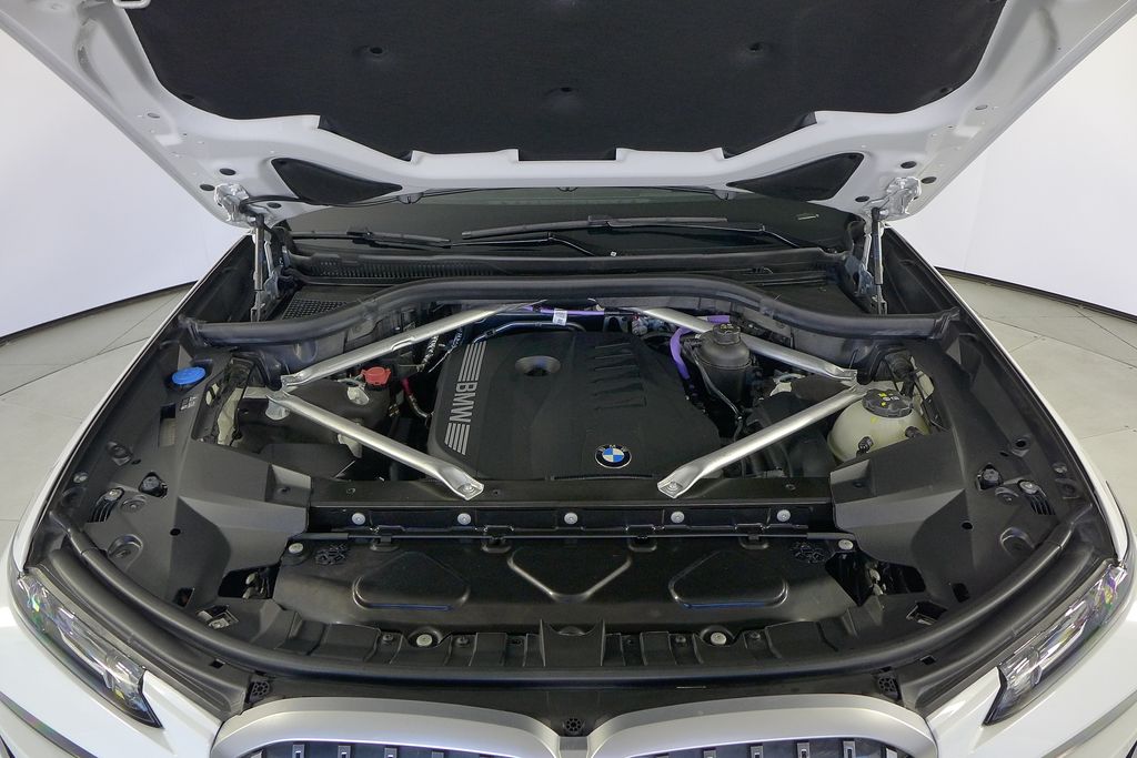 Thumbnail: 2024 BMW X7 - 6