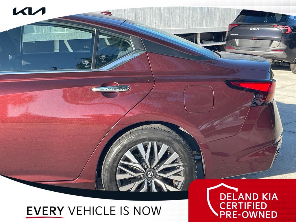 Used 2024 Nissan Altima Sedan