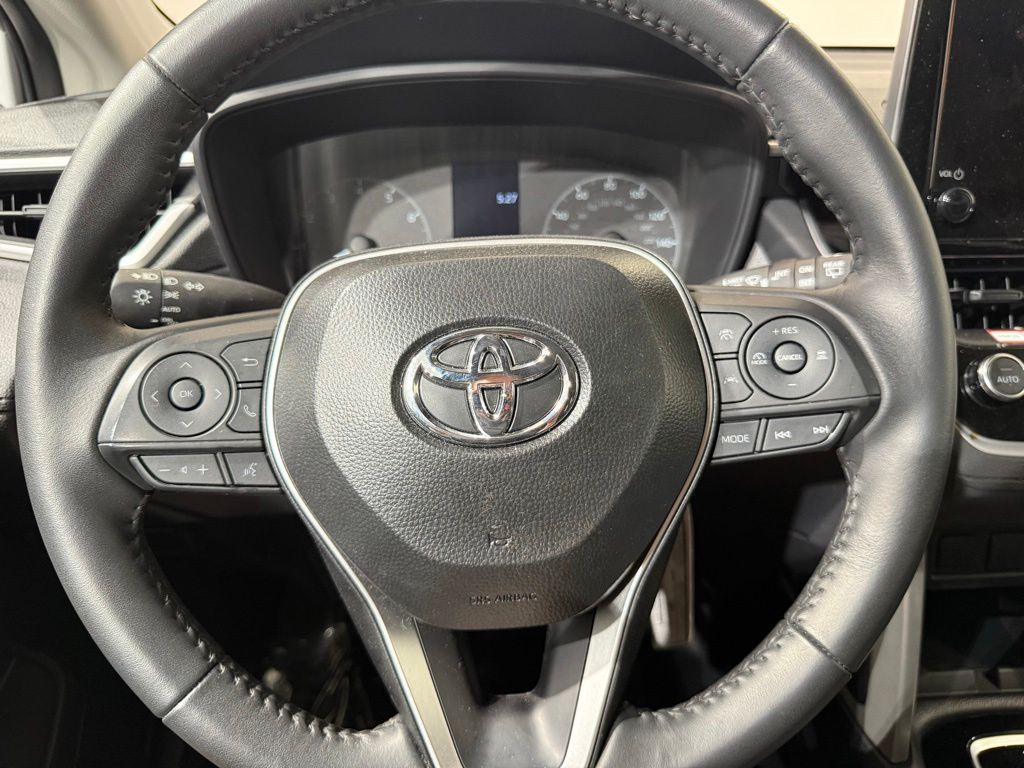 Thumbnail: 2025 Toyota Corolla Cross - 22