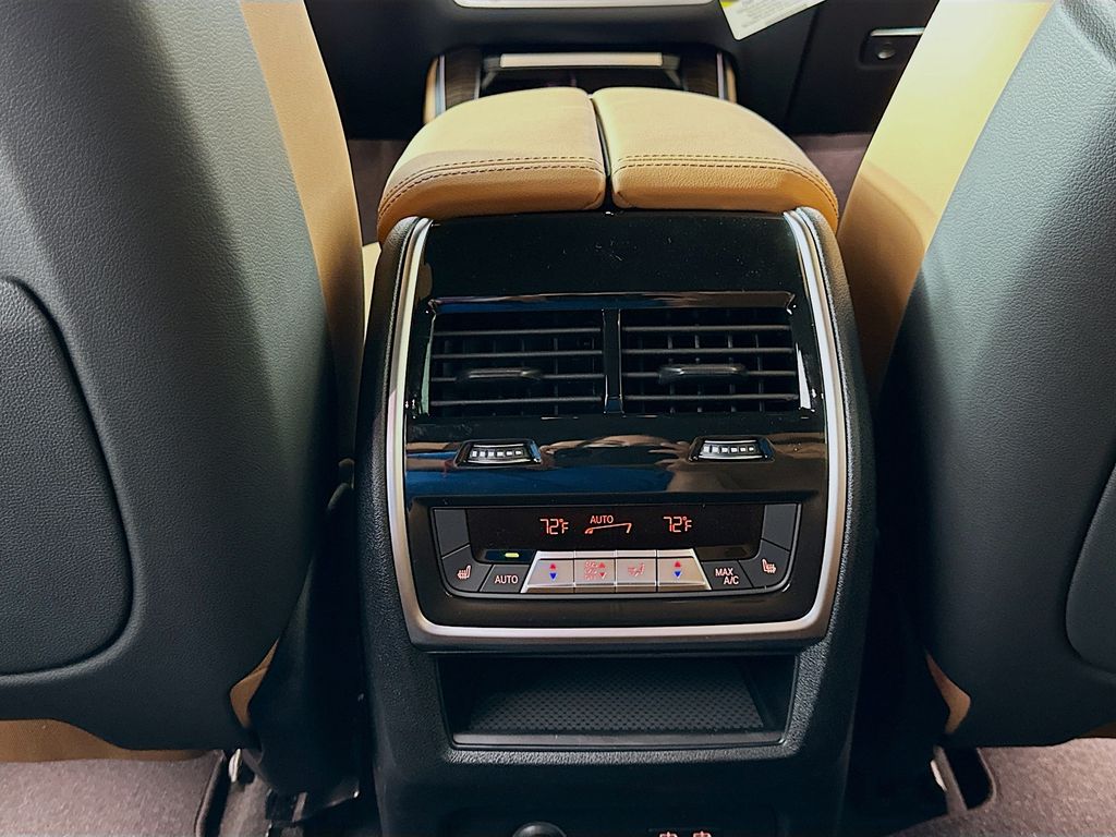 Thumbnail: 2026 BMW X5 - 18