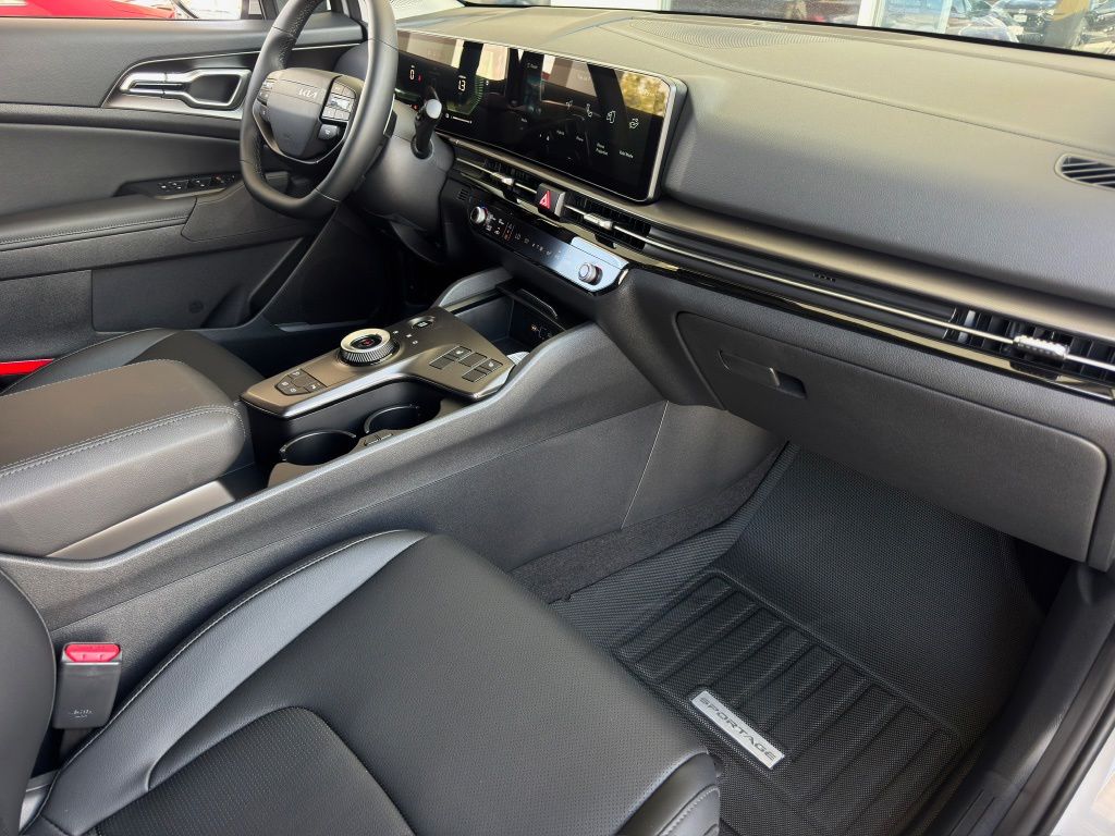 2026 Kia Sportage Hybrid EX Gray at Community Kia