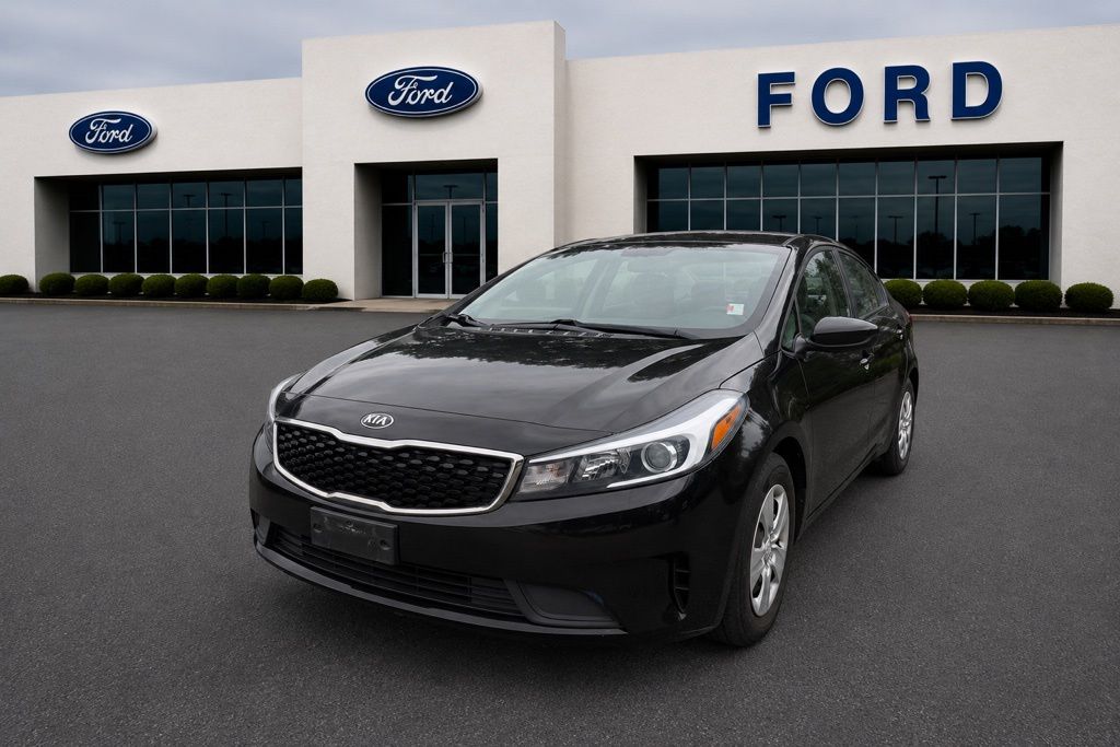 Aurora Black Pearl 2018 Kia Forte Sedan Front-Wheel Drive 6-Speed Automatic