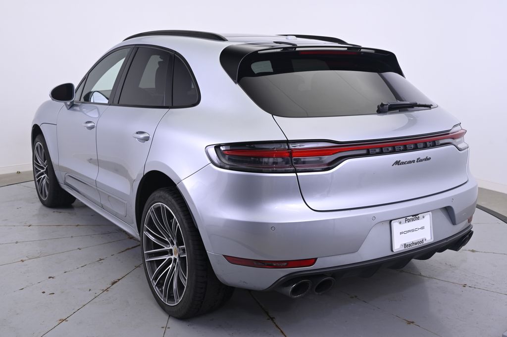 Thumbnail: 2021 Porsche Macan - 3