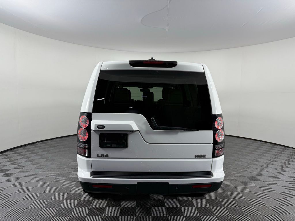Thumbnail: 2016 Land Rover LR4 - 5