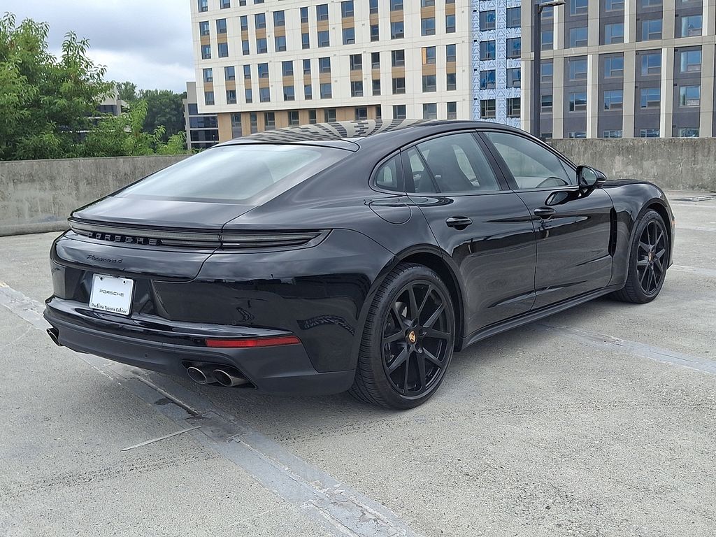 Thumbnail: 2025 Porsche Panamera - 8