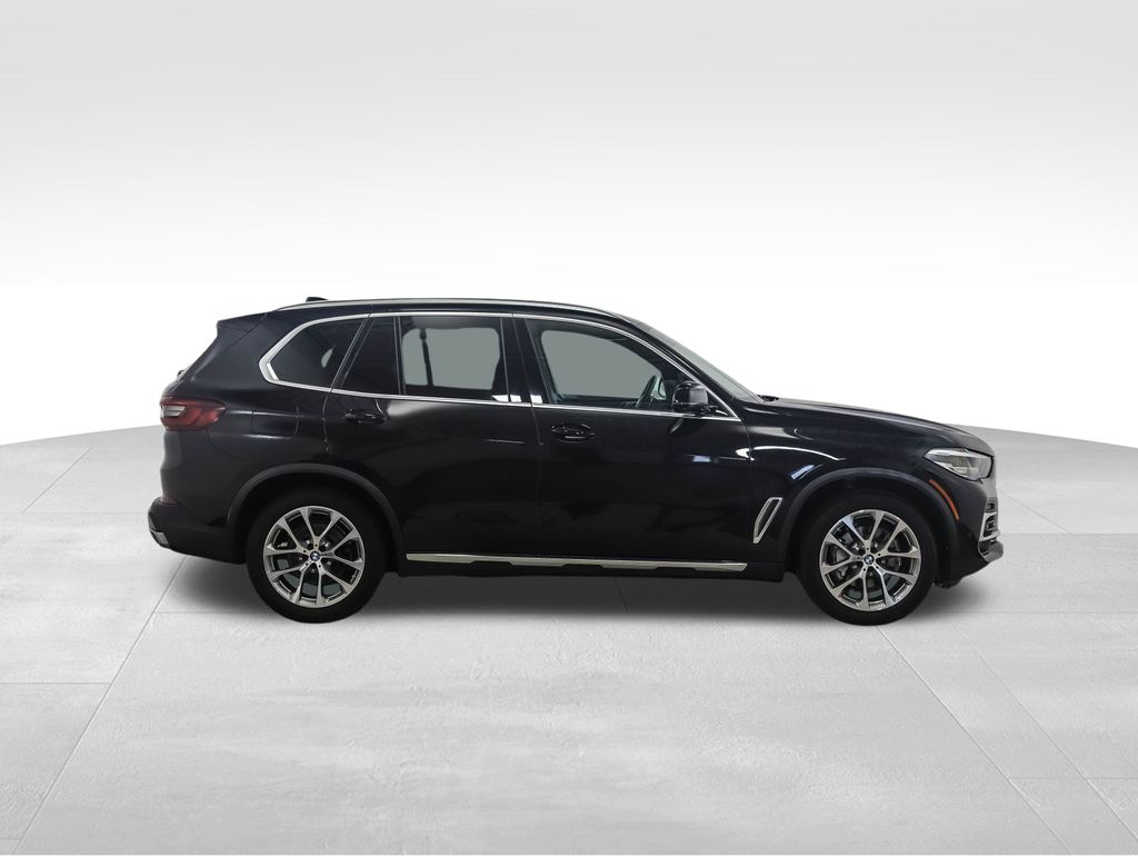 Thumbnail: 2022 BMW X5 - 6
