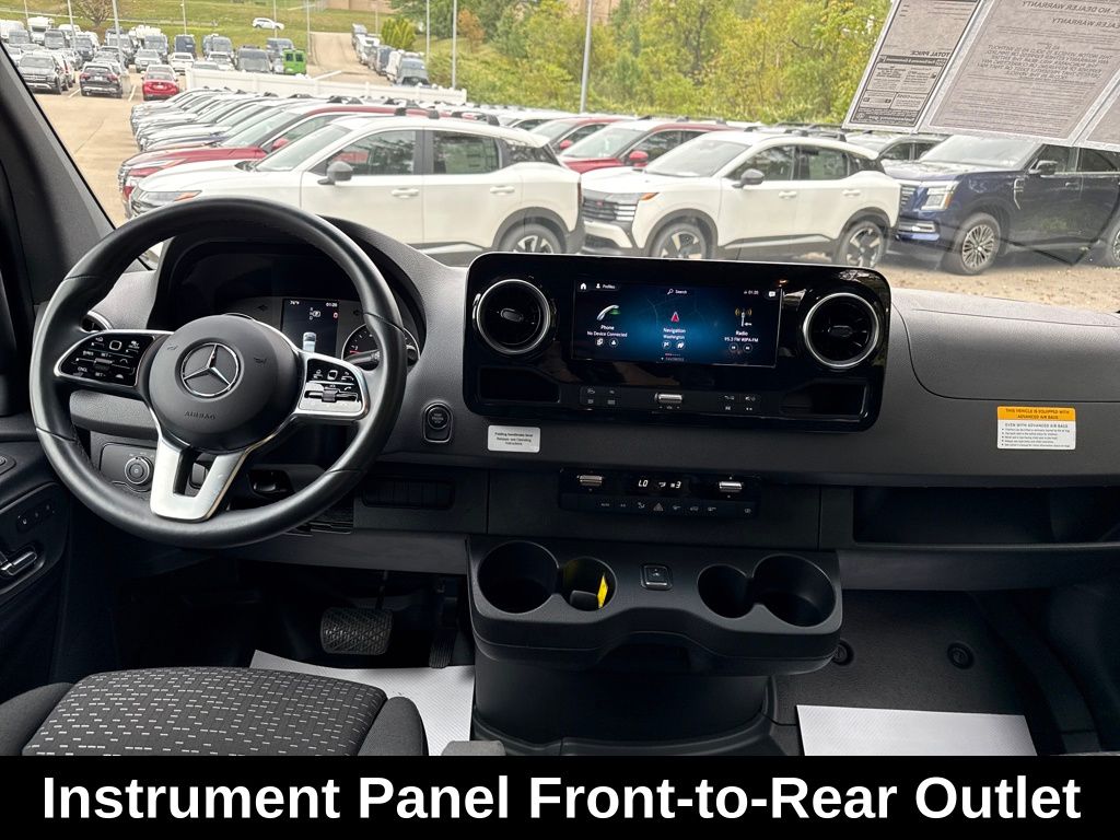 2024 Mercedes-Benz Sprinter 3500 Cargo 170 WB - 11