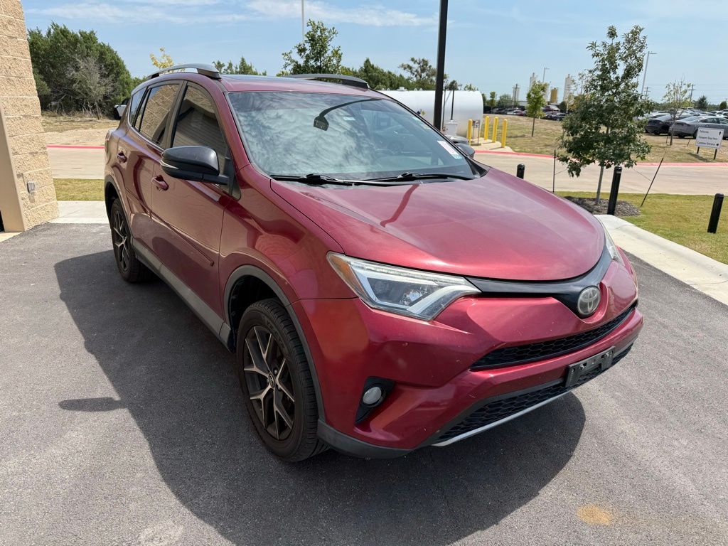 Thumbnail: 2018 Toyota RAV4 - 3