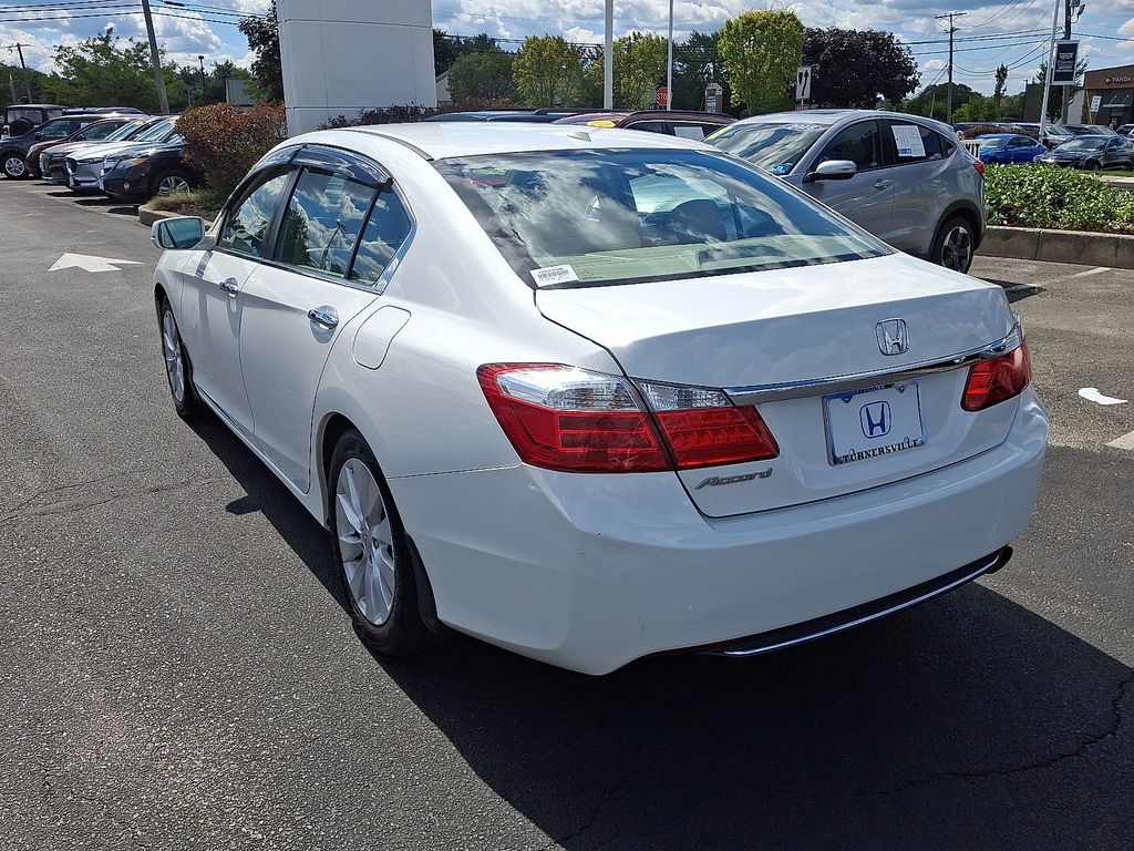 Thumbnail: 2015 Honda Accord - 4