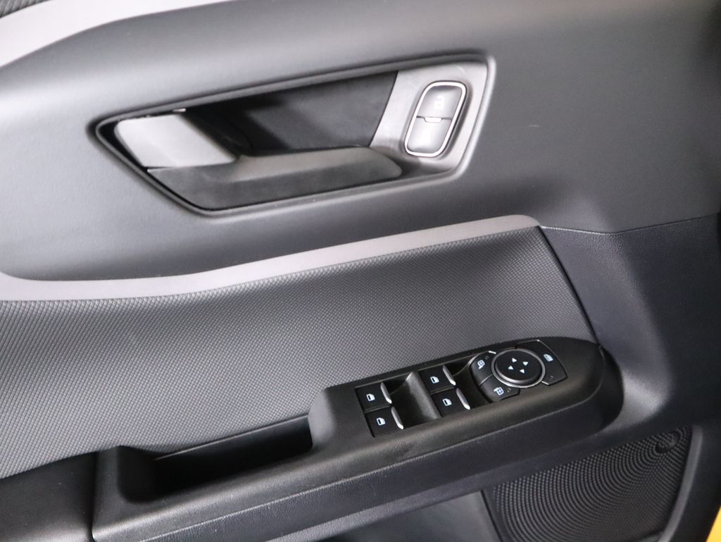 Thumbnail: 2023 Ford Bronco Sport - 23