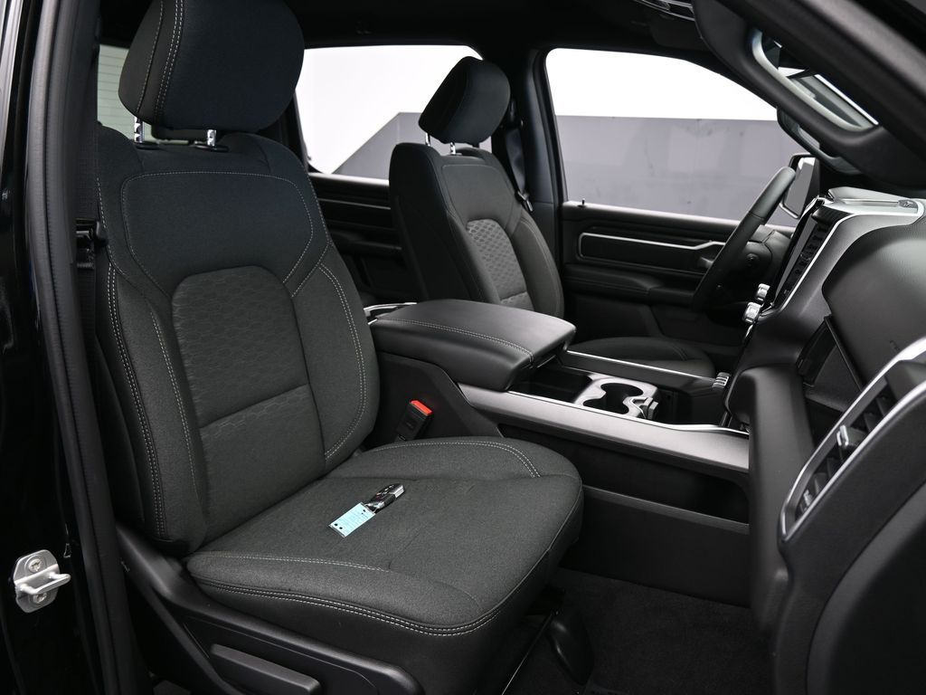 Used 2025 Diamond Black Crystal Pearlcoat Ram Big Horn/Lone Star image 50