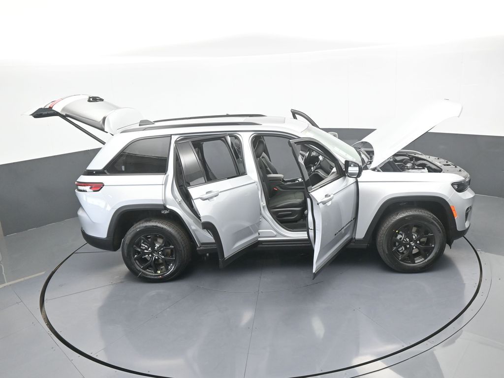 New 2025 Silver Zynith Jeep Altitude X image 64