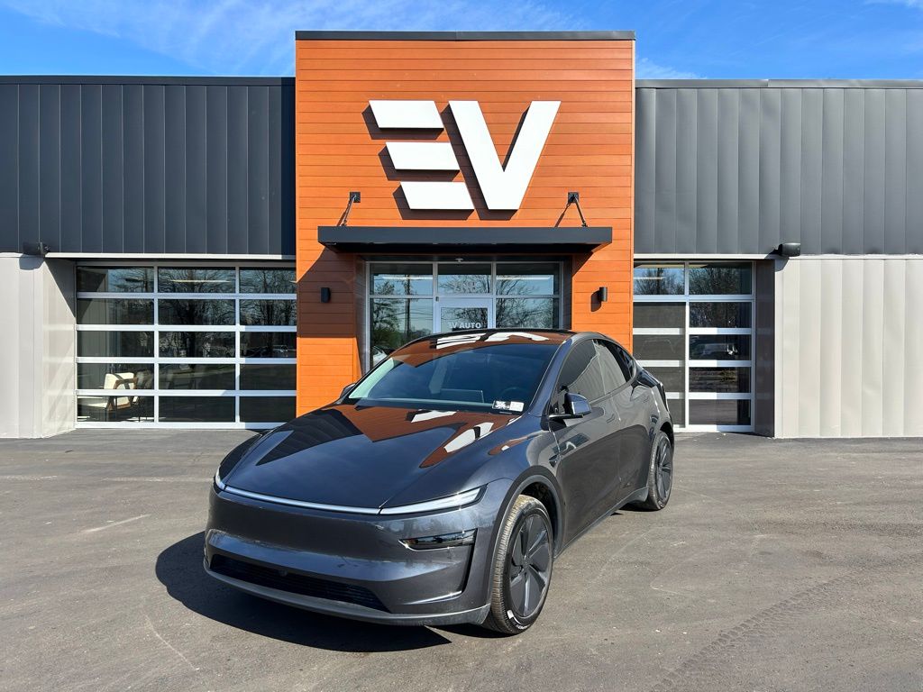 2026 Tesla Model Y Long Range RWD