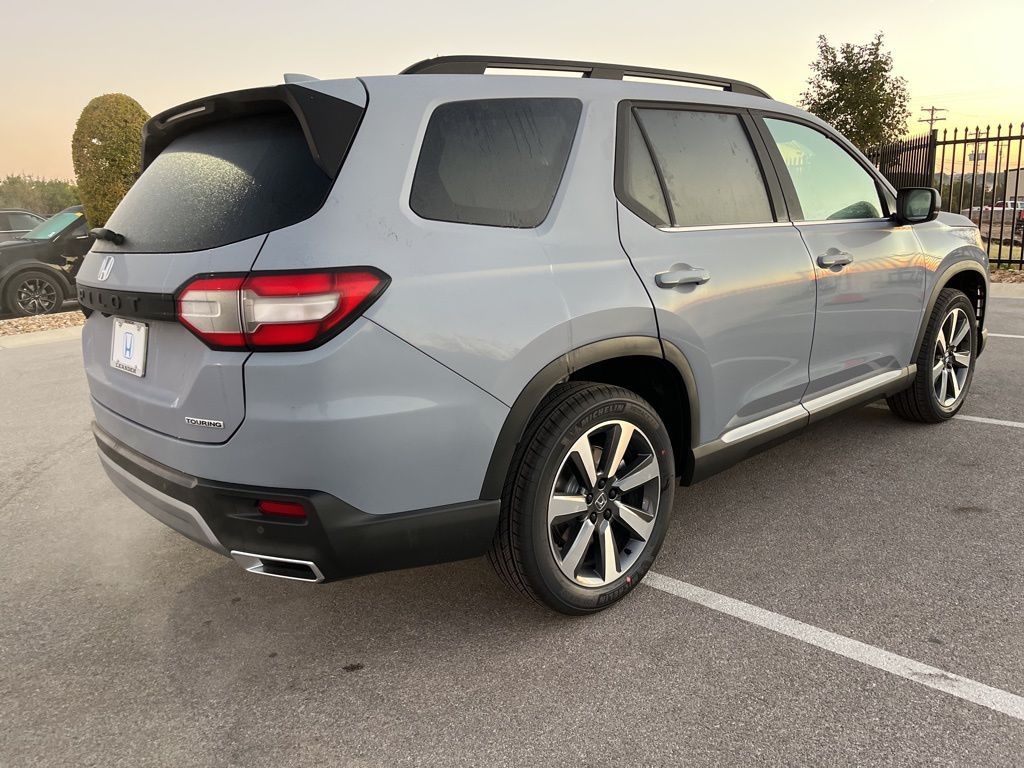 Thumbnail: 2025 Honda Pilot - 3
