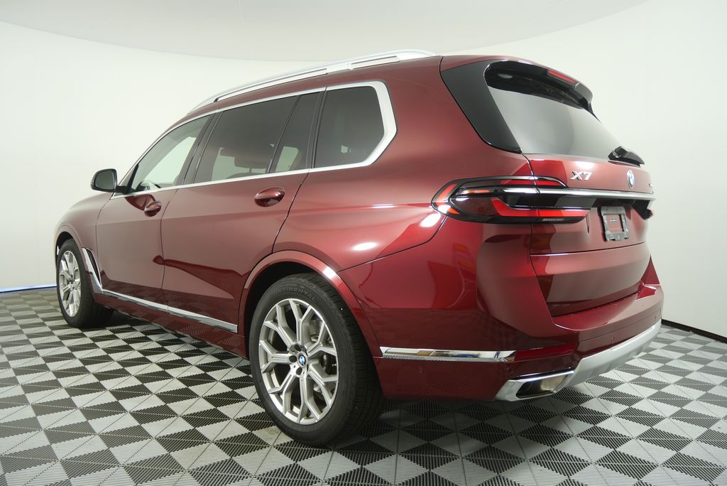 Thumbnail: 2026 BMW X7 - 5
