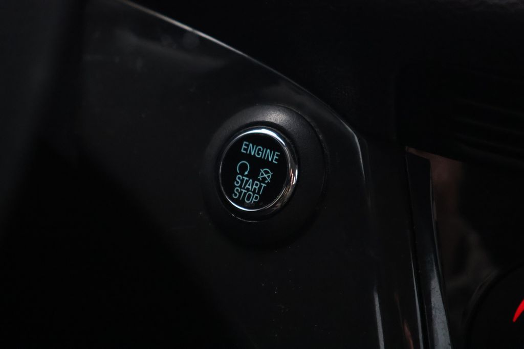 Thumbnail: 2016 Ford Escape - 28