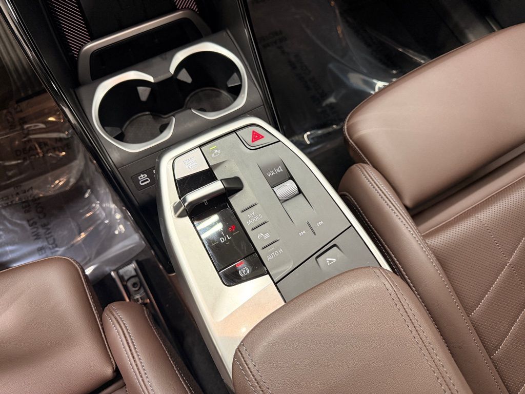 Thumbnail: 2025 BMW X1 - 18