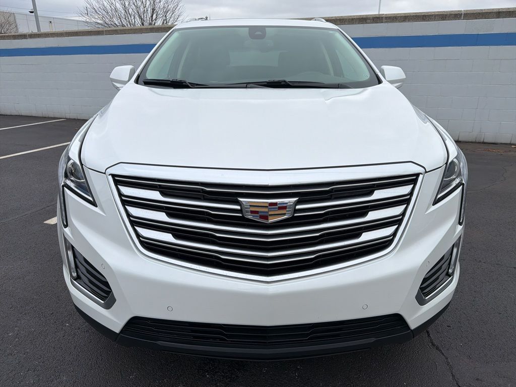 Thumbnail: 2017 Cadillac XT5 - 8
