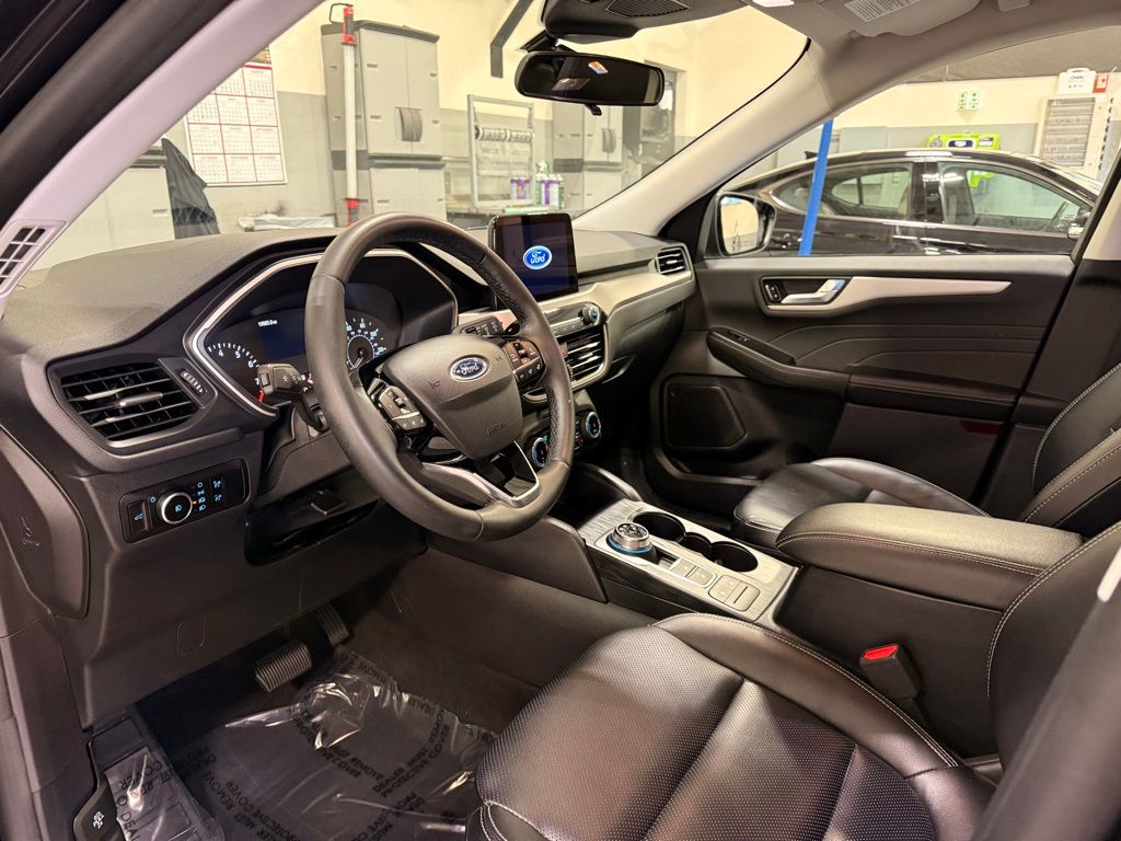 2022 Ford Escape SEL 12