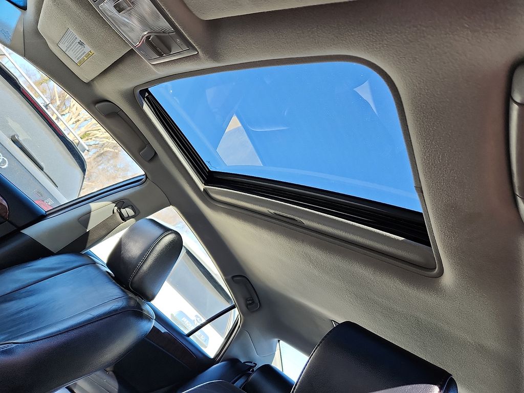 Thumbnail: 2012 Toyota Avalon - 14