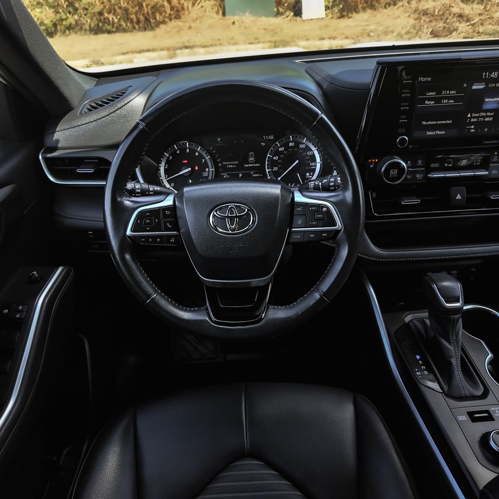 2022 Toyota Highlander XSE - Photo 9