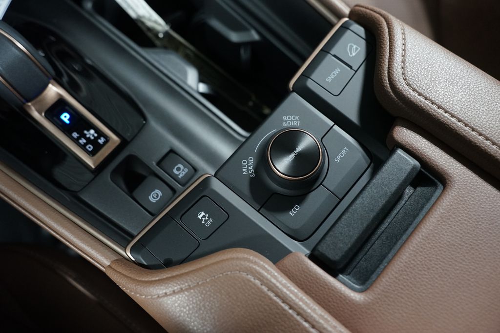 Thumbnail: 2026 Toyota Grand Highlander - 25