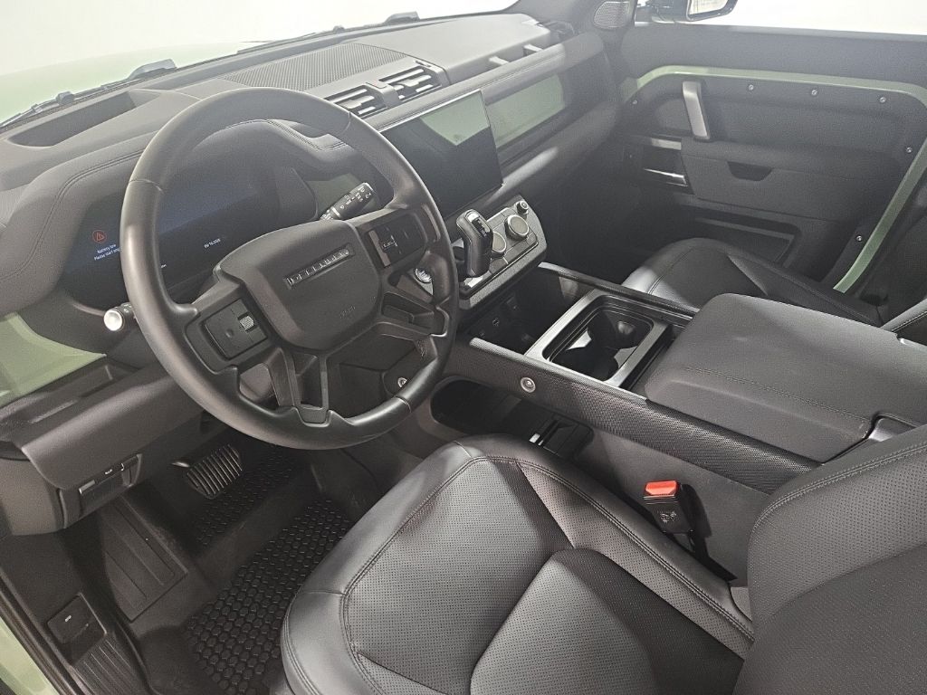 Certified Used 2023  Land Rover 75th Edition image 18