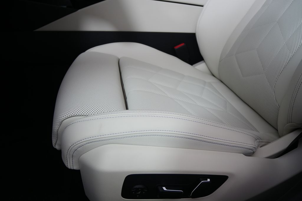 2026 BMW 5 Series 530i 9