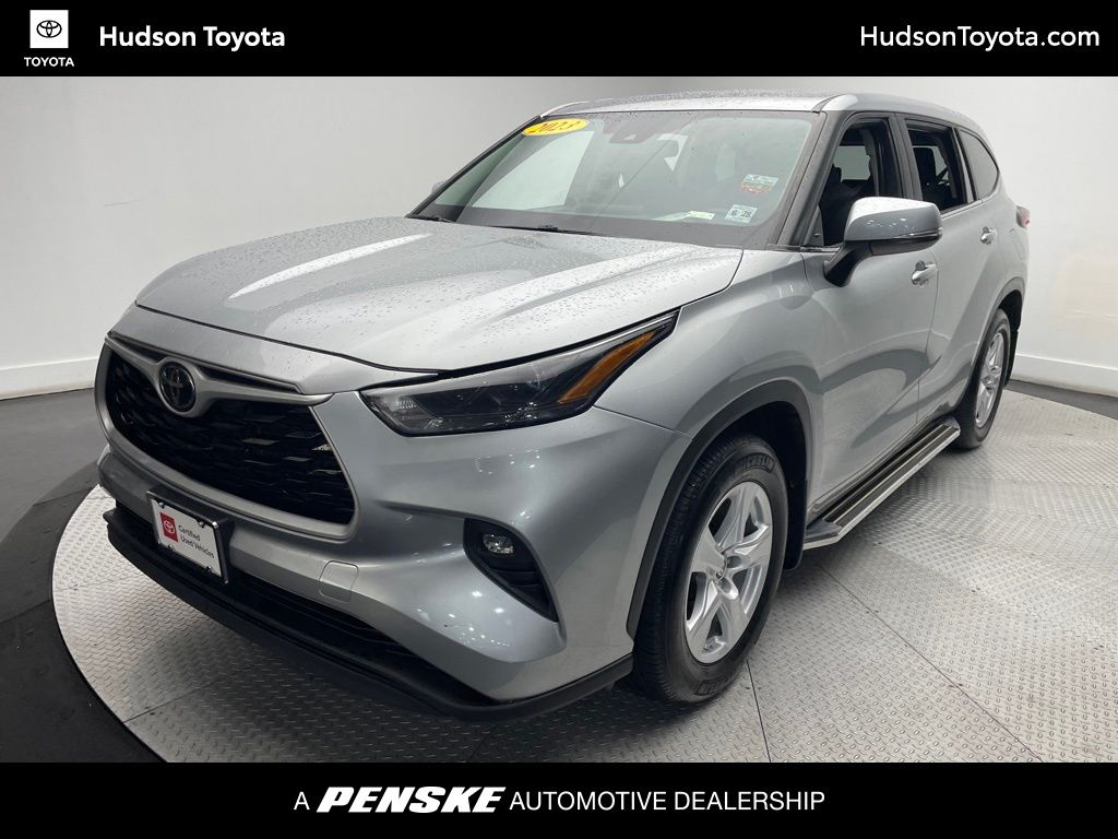 2023 Toyota Highlander LE -
                  Jersey City, NJ