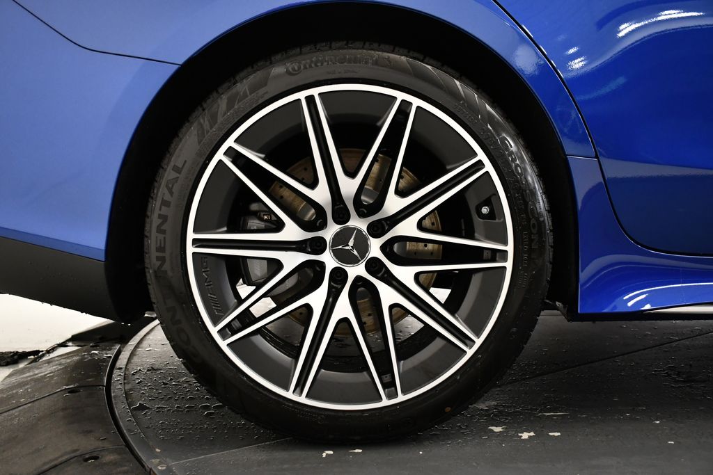 Thumbnail: 2026 Mercedes-Benz AMG GT - 16