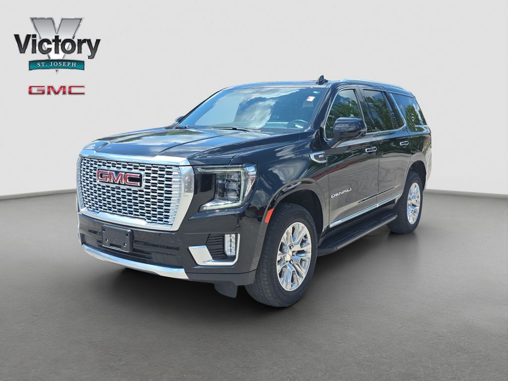 Used 2023  GMC Denali image 3